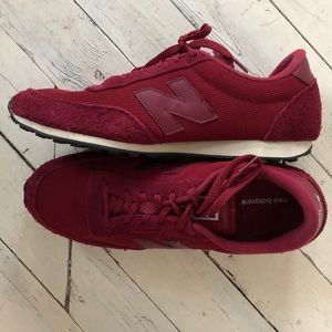 Men’s Red New Balance Sneakers